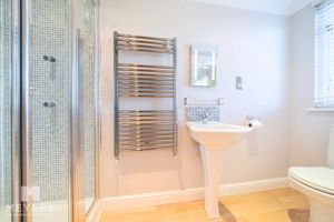 Ensuite Bedroom 2- click for photo gallery